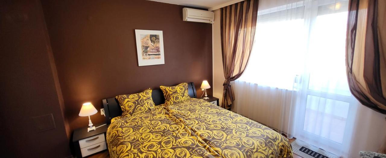 Style Apartment Pomorie Bagian luar foto